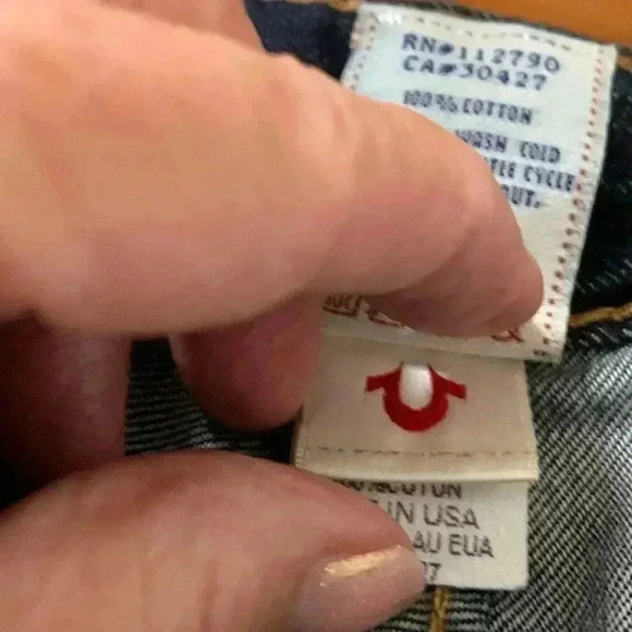 True Religion Low Rise, Bootcut, Dark  Wash Jeans Size 26 - Picture 8 of 9